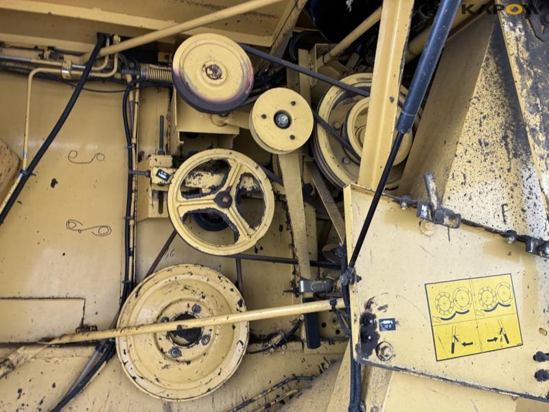 New Holland TX68 plus combine harvester 55