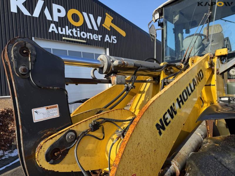 New Holland W170B wheel loader 10