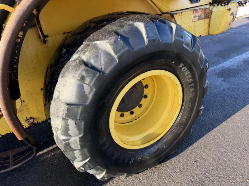 New Holland W170B wheel loader 56