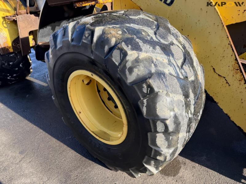 New Holland W170B wheel loader 61