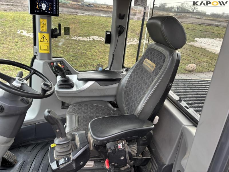 New Holland W170D wheel loader 74