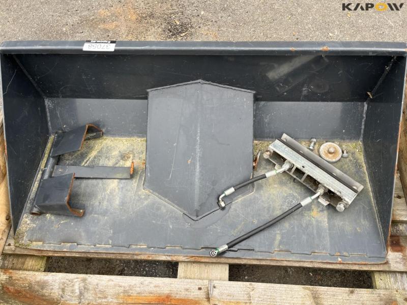 Nilfisk front shovel 9