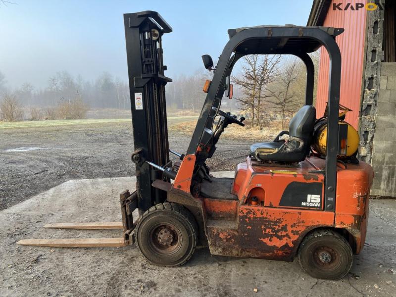 Nissan 15 gas truck 8