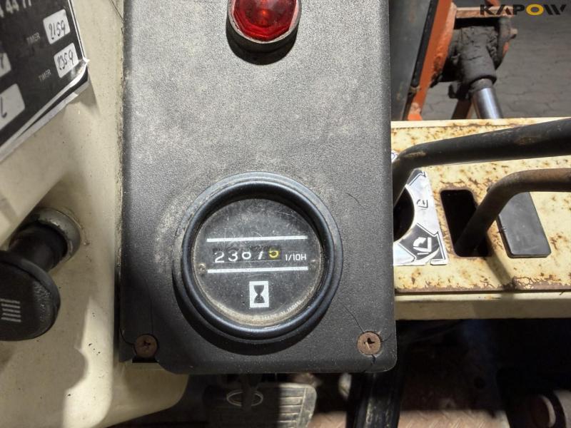 Nissan EH02 A 20U diesel truck 22