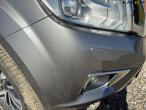 Nissan Navara pickup 9
