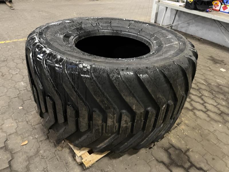 Nokian 850/50-R30.5 tires - NEW 6