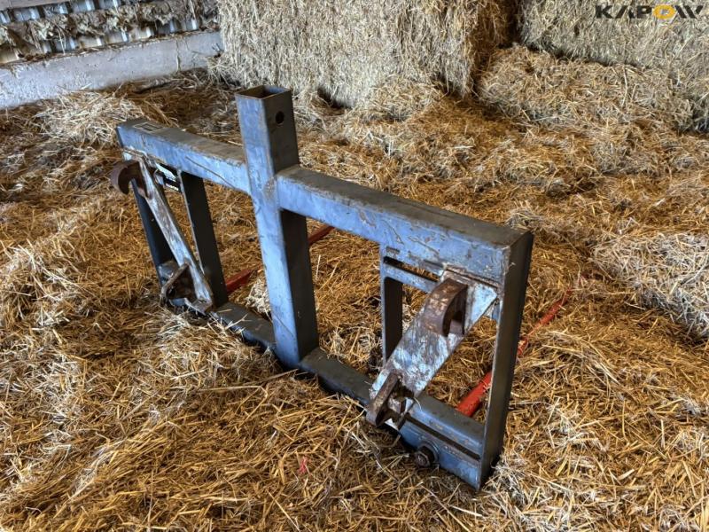 Nordsten bale spear with Euro hitch 5