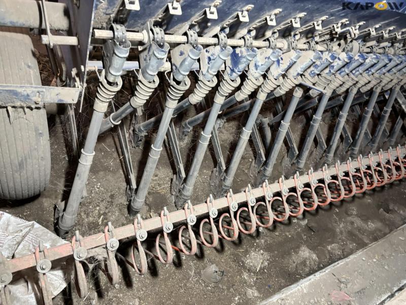 Nordsten Lift-o-matic 4 meter seeder 32