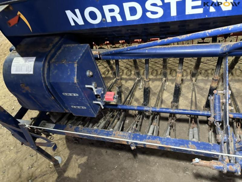 Nordsten lift-o-matic seeder 18