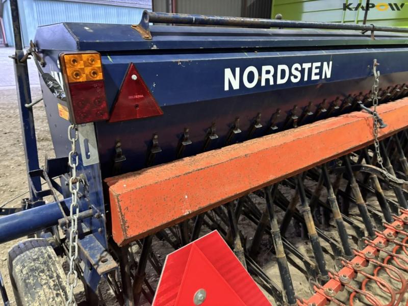 Nordsten lift-o-matic seeder 29