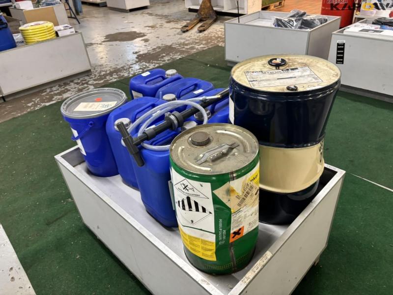 New cans of oil 3