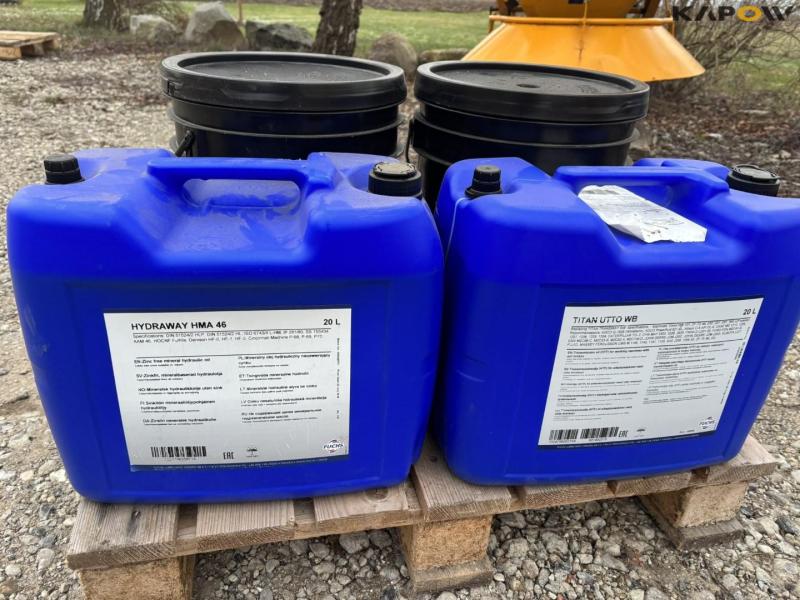 Vultrex grease, Titan Utto WB and Hydraway HMA 46 7