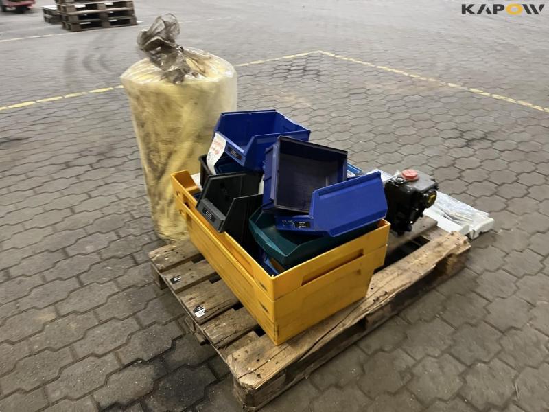 Oil pump with handle and miscellaneous 5