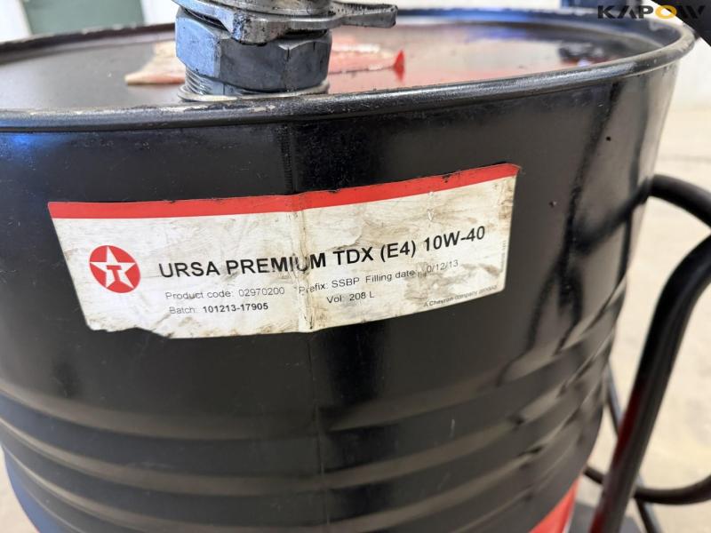 Oil pump and trolley 15