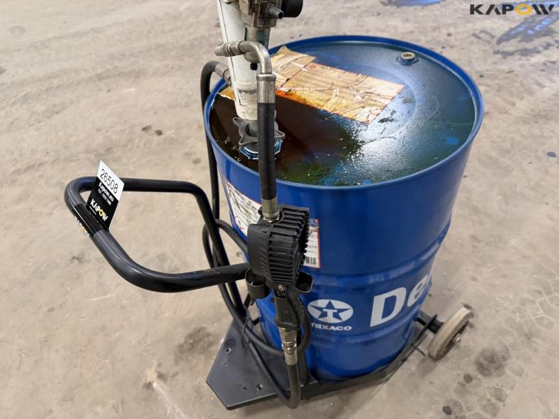 Oil pump and trolley 18