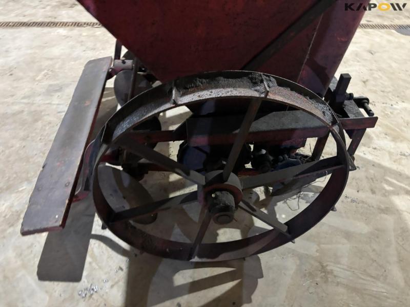 Omme potato planter 12