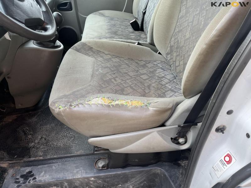 Opel Vivaro 1.9DTI panel van 25