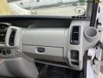 Opel Vivaro 1.9DTI panel van 23