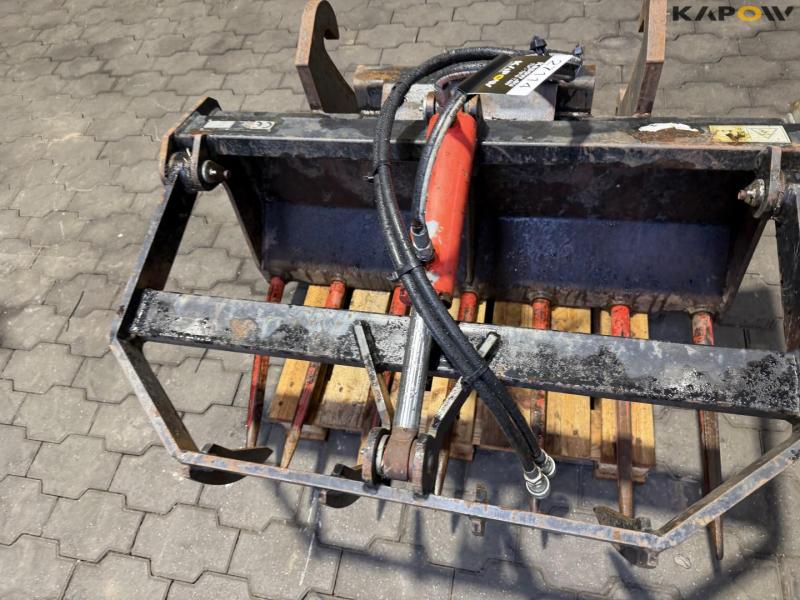 Assault grip with Giant hitch 12