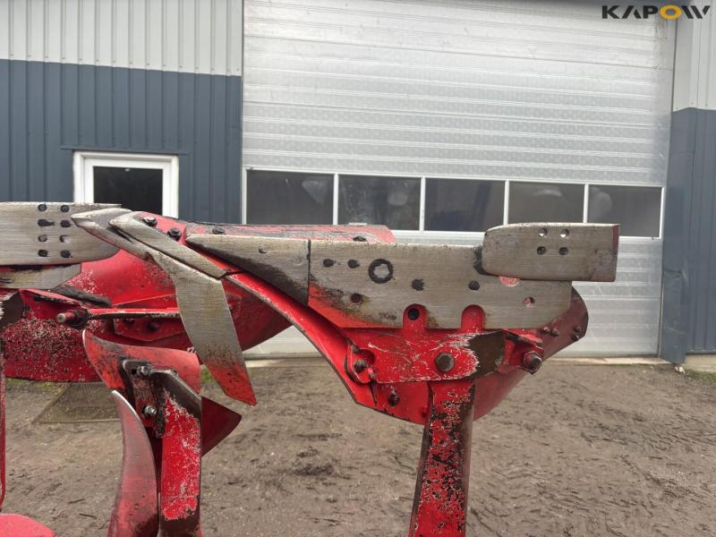 Ovlac 6 furrow plough 23