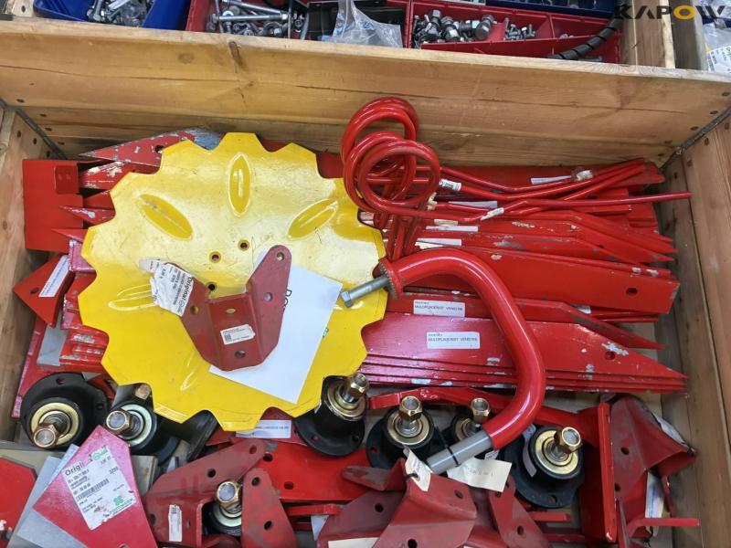 Pöttinger plough and harrow wear parts 26