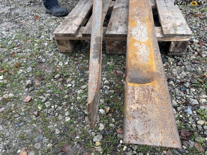Pallet fork extension 7