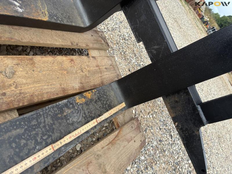 Pallet forks with excavator hitch 12