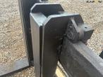 Quick-change pallet forks 15