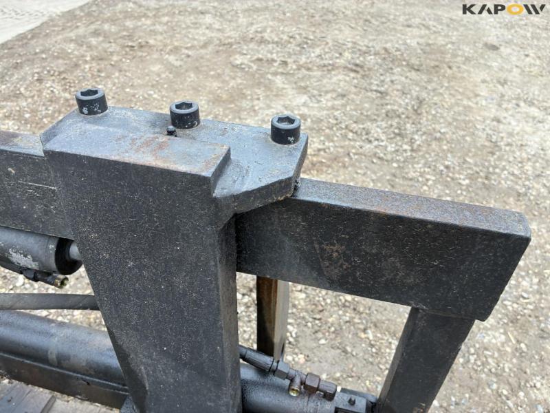 Quick-change pallet forks 9