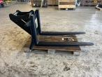 Pallet forks with Hydrema hitch 4
