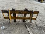 Pallet forks with Hydrema hitch 6