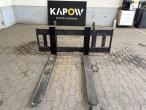 Pallet forks with Volvo brackets 2