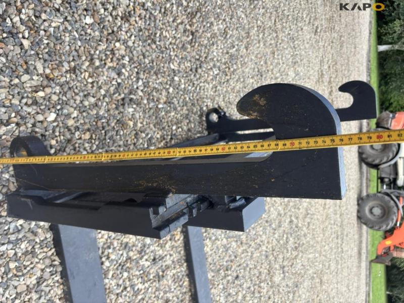 Pallet forks with Volvo hitch 16