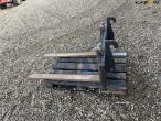 Pallet forks with Weidermann Hitch 8