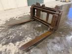 Pallet forks with Volvo hitch 1