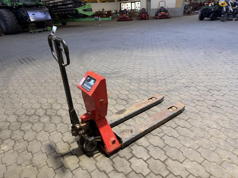 Pallet truck with scale 5