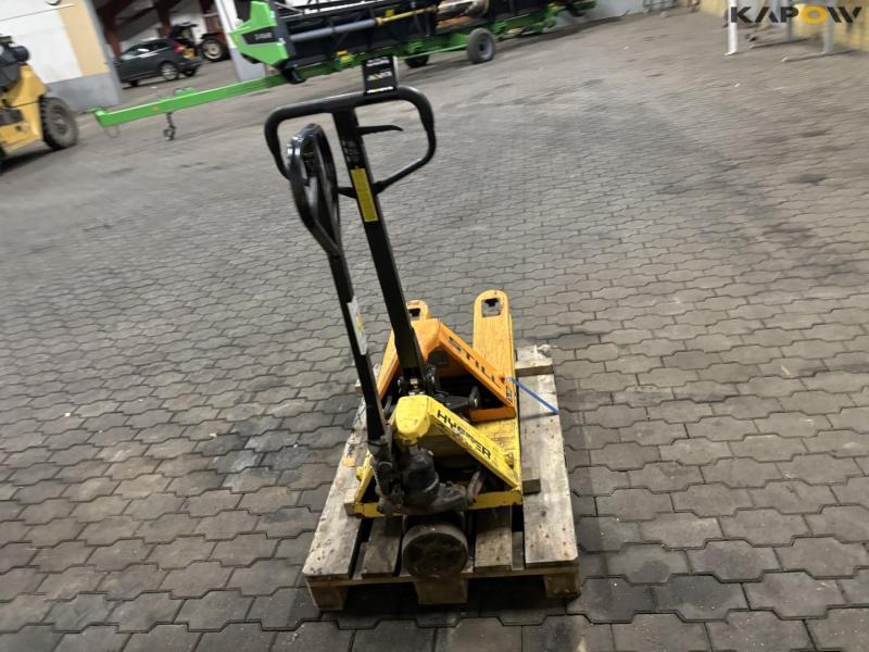 Pallet truck 6