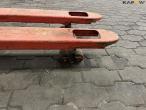 Pallet truck 10