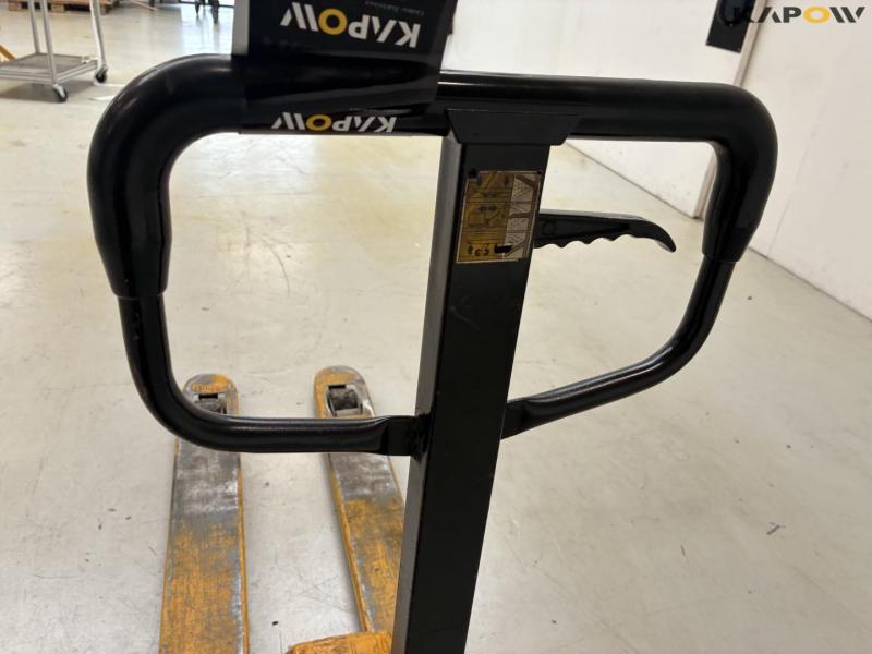 Pallet truck 18