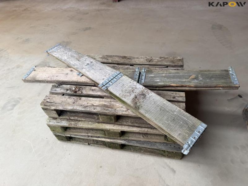 Pallets + pallet frames 8