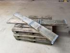Pallets + pallet frames 8