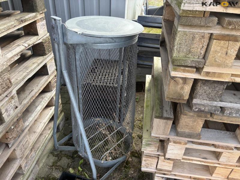 Pallets 19