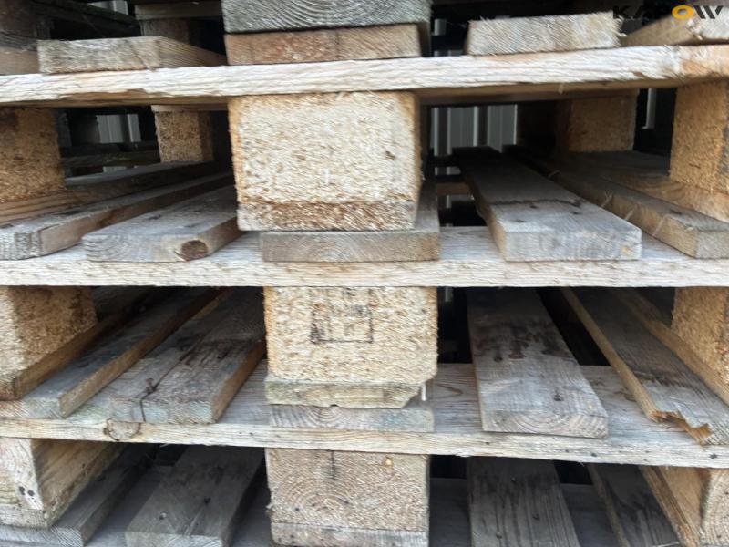 Pallets 22