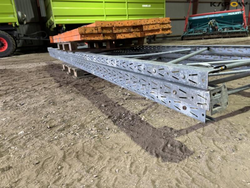 Pallet rack 9