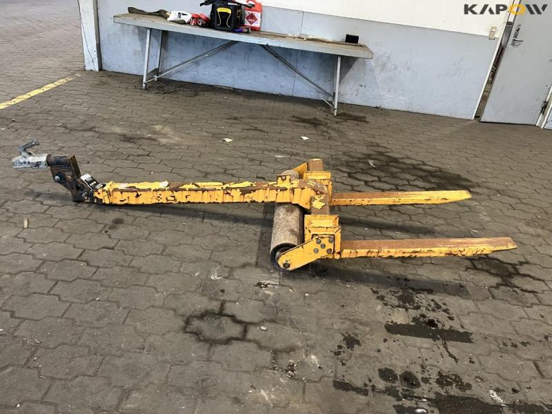 Pallet truck for excavator 8