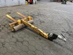 Pallet truck for excavator 3