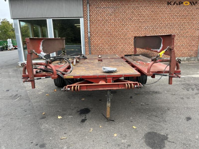 Parkland 325 bale trailer 2
