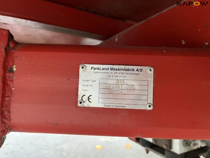 Parkland 325 bale trailer 11