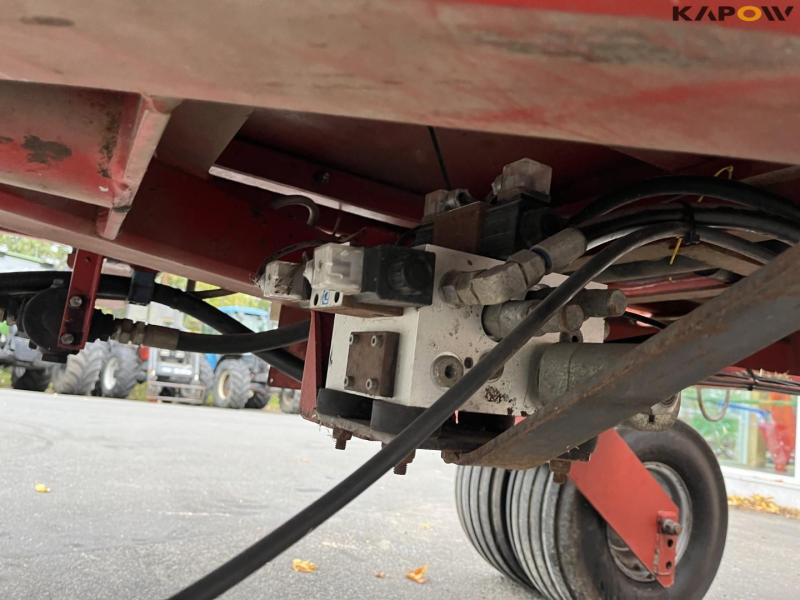 Parkland 325 bale trailer 12