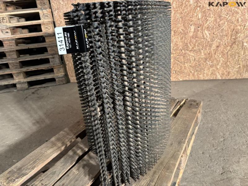 Spike tape for potato harvester 8